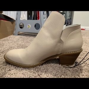 Universal Thread Ankle Boots